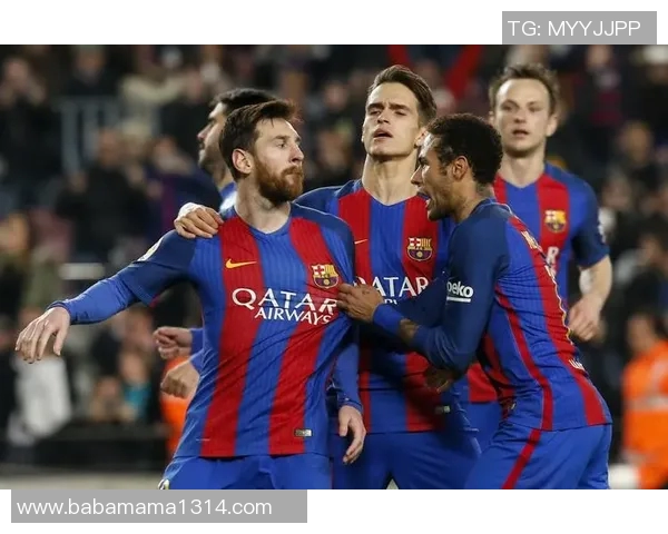 布莱克顿与中央海岸的激烈对决揭示足球魅力与团队精神的完美结合